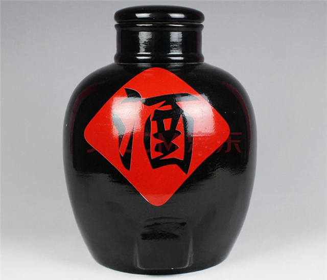 怎么快速捧紅一個品牌的酒？所謂“捧”背景雄厚??！