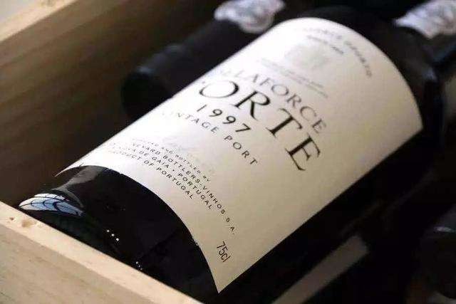 紅酒盒上的年份是什么意思？葡萄酒年份指葡萄酒采摘年份