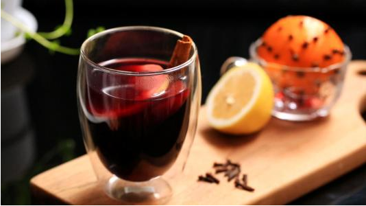 還在喝冷紅酒？快來(lái)跟小編學(xué)習(xí)熱紅酒的做法吧