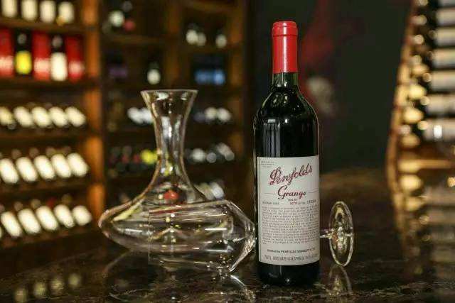 高端紅酒中有什么成分？高端紅酒和低端紅酒有什么區(qū)別？