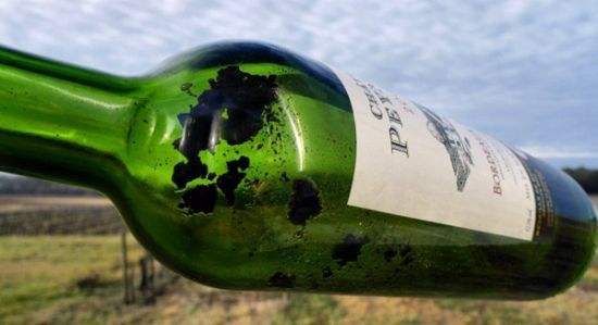 紅酒沉淀怎么解釋？紅酒有沉淀還能喝嗎？