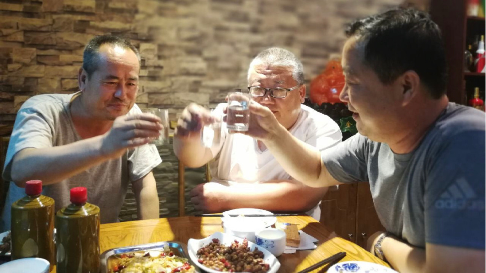 喝白酒對(duì)身體有沒(méi)有好處？喝白酒的好處和壞處有哪些？