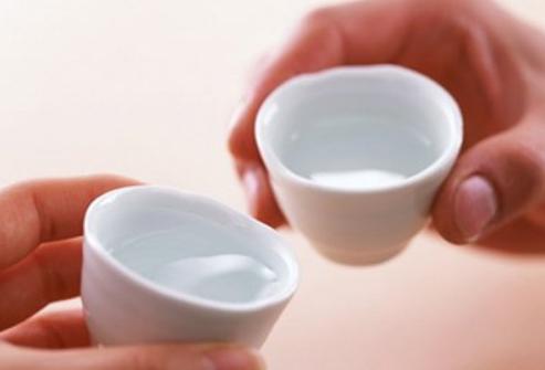 喝白酒對(duì)身體有什么好處？喝白酒對(duì)身體的十大好處