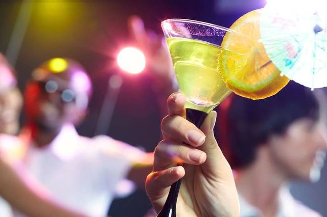 雞尾酒能和白酒混喝嗎？可以這樣喝