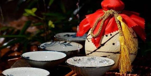 苦蕎酒是白酒嗎？苦蕎酒價(jià)格一瓶多少錢