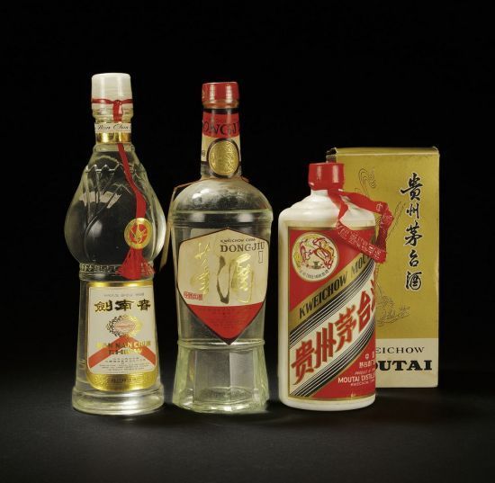 收藏的茅臺(tái)值多少錢(qián)？了解茅臺(tái)酒拍賣(mài)價(jià)格