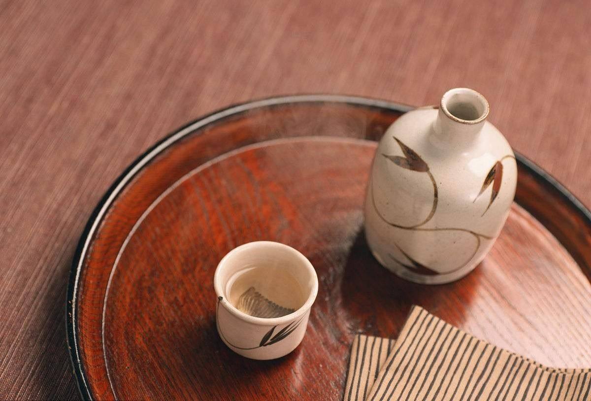 怎樣觀色識(shí)酒？4步識(shí)酒法
