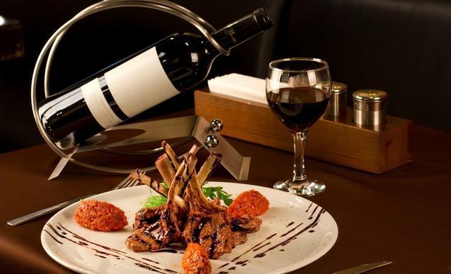 紅酒配什么餐飲？