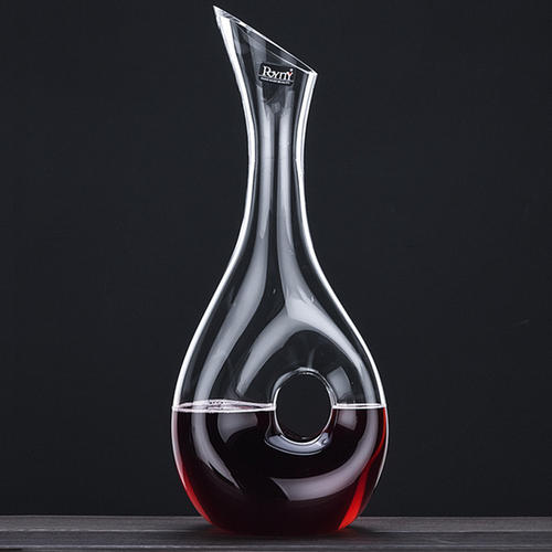 喝紅酒為什么要醒酒？醒酒是為了揮發(fā)紅酒中的二氧化硫。