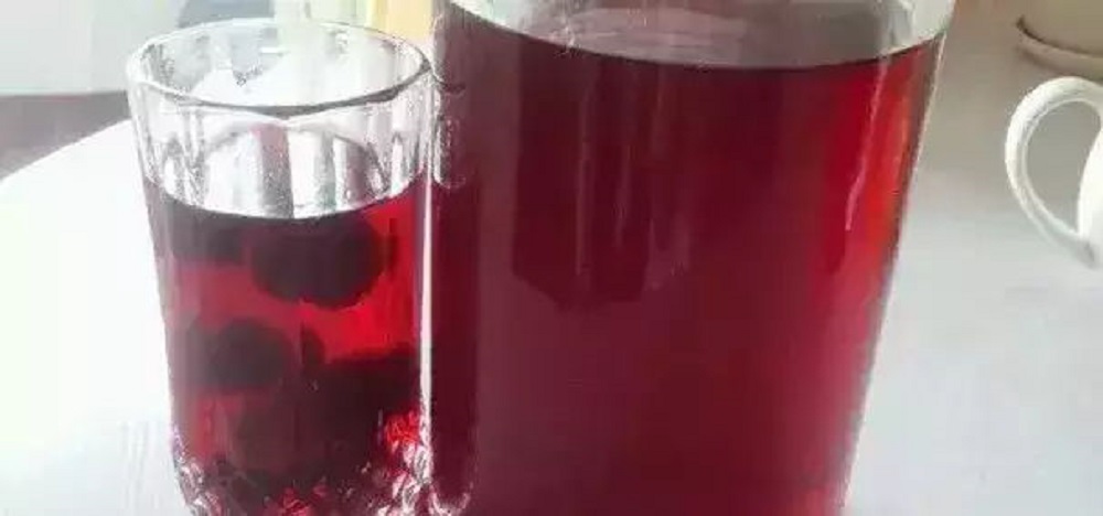 泡楊梅酒放多少冰糖？看比例放冰糖