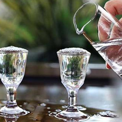 喝完酒以后會(huì)冷怎么回事？喝完酒發(fā)冷怎么辦？