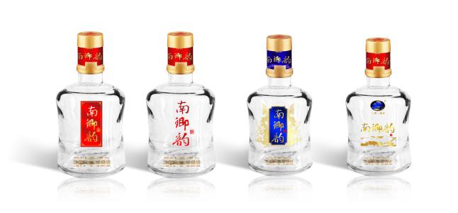 白酒酒瓶的材質有哪些？茅臺酒的瓶子為什么是白色？