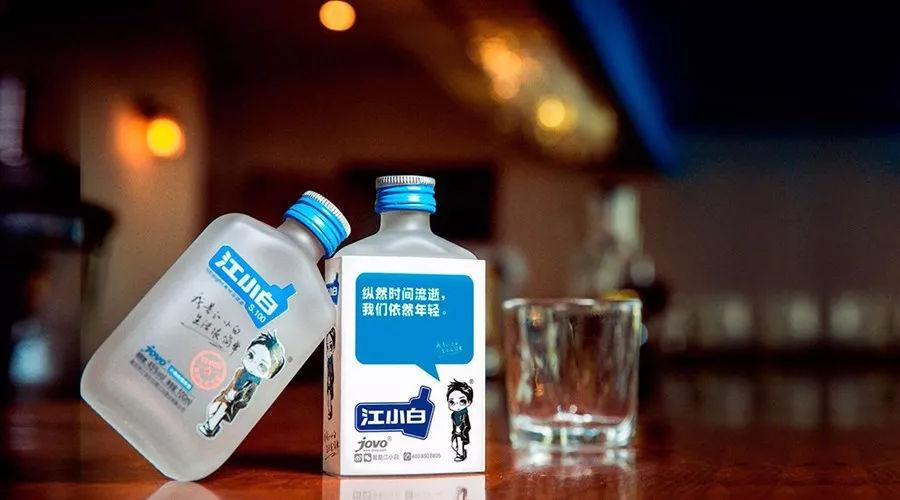 傳統(tǒng)的酒業(yè)也不甘落后，酒業(yè)發(fā)布上“云端”