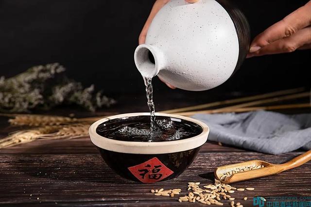 酒圈的事：憑啥說(shuō)你家的酒好？
