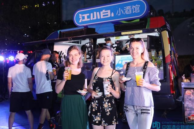 線(xiàn)上云鑒酒，汾酒帶江小白、青海青稞酒崛起按下加速鍵