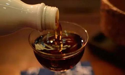 黃酒怎么儲存可以保存時間更久？黃酒保質(zhì)期一般是多長時間？
