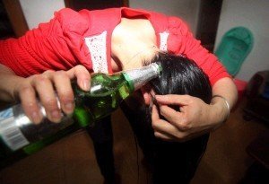 用啤酒洗頭需要用洗發(fā)水嗎？用啤酒洗頭要兌水嗎？