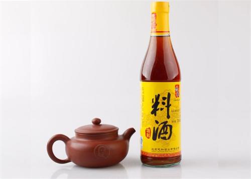 可以用白酒替代料酒嗎？吃了料酒做的菜會被酒駕嗎？