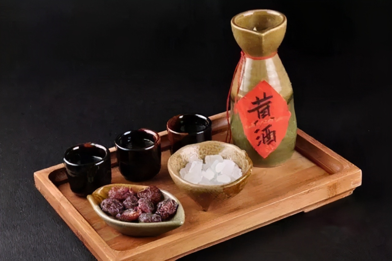 黃酒很好喝嗎？日本為何要從中國(guó)進(jìn)口，日本人：我們釀不出這味道