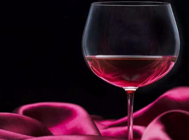 如何正確存放葡萄酒？有什么技巧？