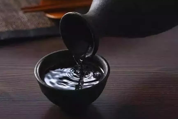 白酒勾兌的目的是什么？勾兌的技術(shù)