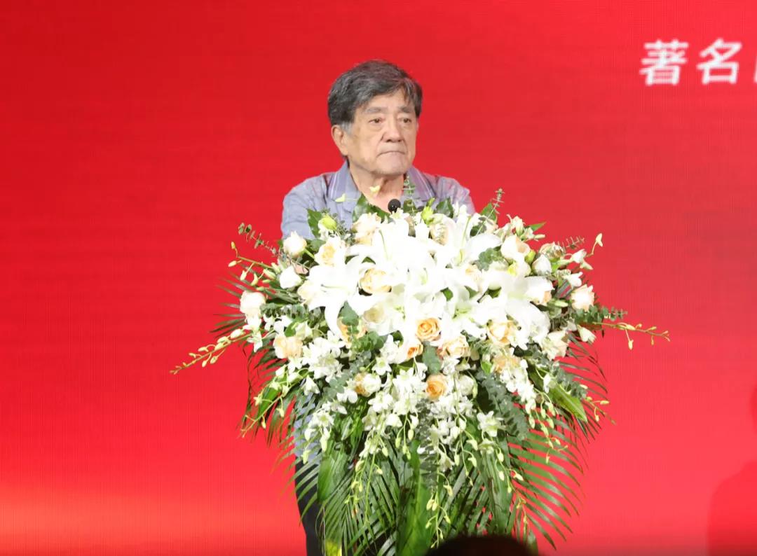 高景炎：要發(fā)展有個(gè)性、有獨(dú)特風(fēng)格的醬酒