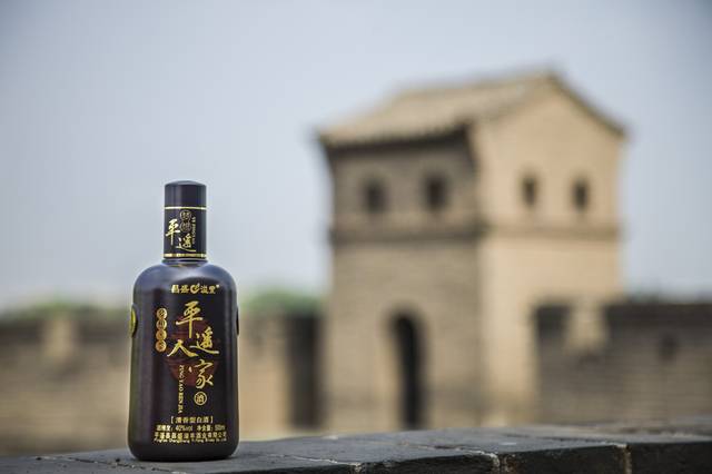 液態(tài)法白酒是什么酒？