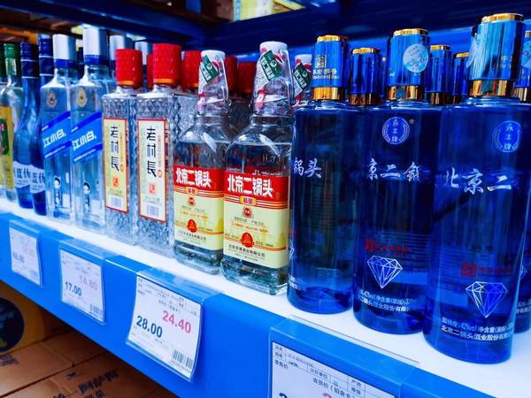 公?？梢詢妒裁淳?公牛配什么酒)