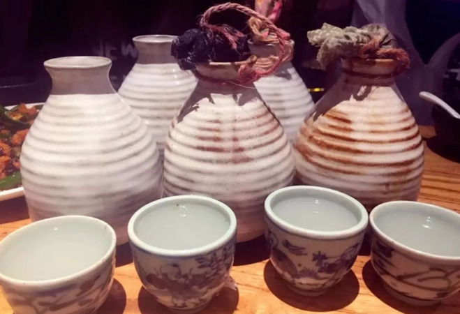 老蒸酒的價(jià)格是多少錢(qián)一斤(酒多少錢(qián)一斤)