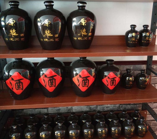 在鄉(xiāng)鎮(zhèn)上賣(mài)散酒怎么樣(下鄉(xiāng)賣(mài)散酒怎么樣)