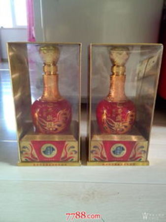 西鳳陳酒尊品多少錢(qián)1瓶(西鳳陳酒價(jià)格)