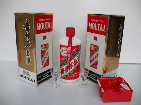 貴州茅臺(tái)領(lǐng)醬國(guó)酒53度秘醬(貴州茅臺(tái)鎮(zhèn)53度領(lǐng)醬國(guó)酒)