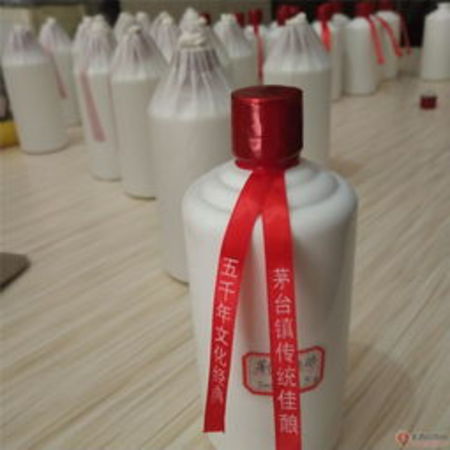 茅臺(tái)經(jīng)銷(xiāo)商定制酒(茅臺(tái)總經(jīng)銷(xiāo)定制酒)